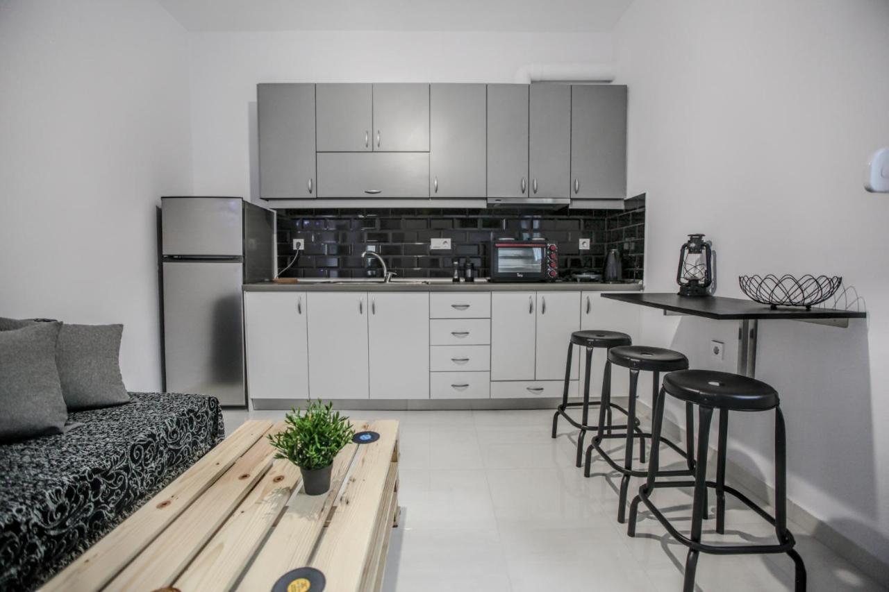 Terra di Meteora Suites #3 Kalambaka Bagian luar foto